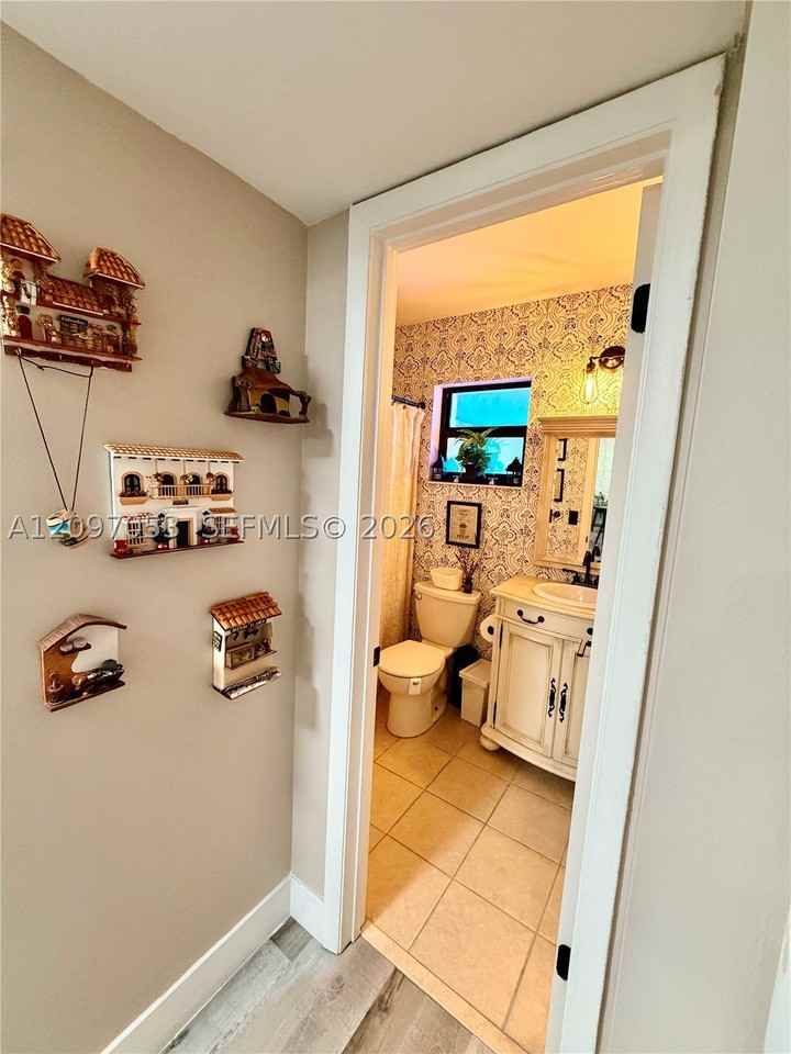 3171 Cocoplum Cir #3382 - Photo 5 of 30