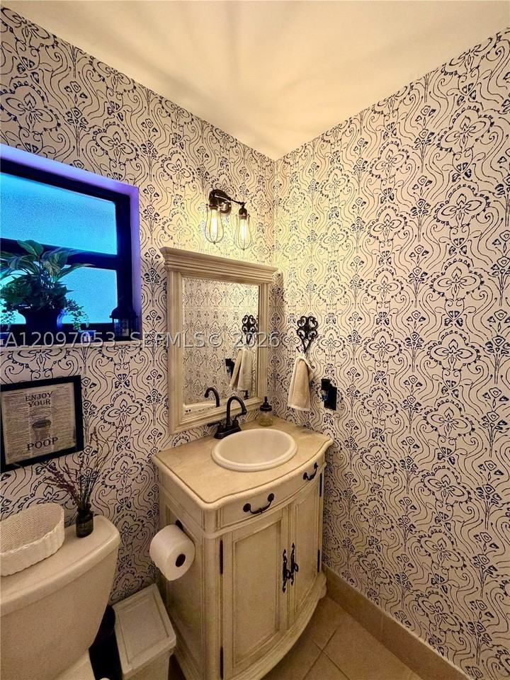 3171 Cocoplum Cir #3382 - Photo 6 of 30