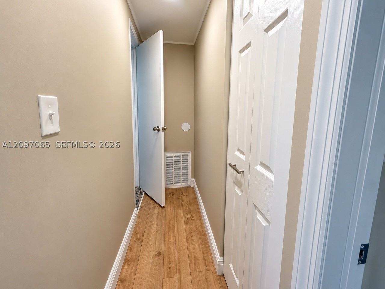 460 N Deerfield Ave #0 - Photo 5 of 7