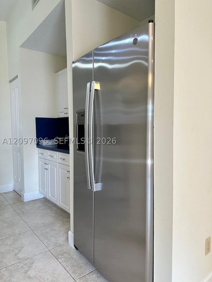 14740 Sw 170th Ter - Photo 6 of 21