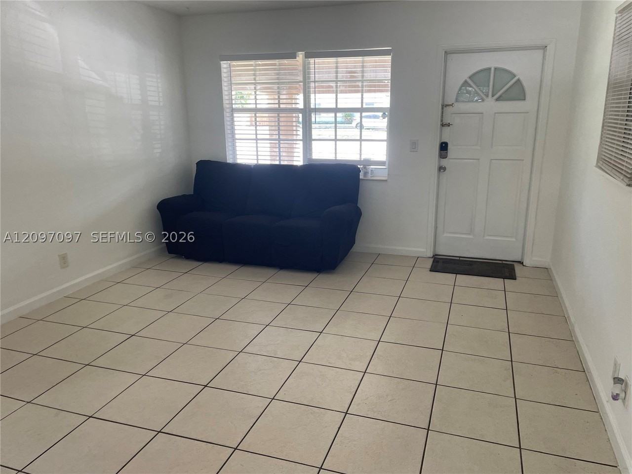 1609 Davie Blvd - Photo 6 of 29