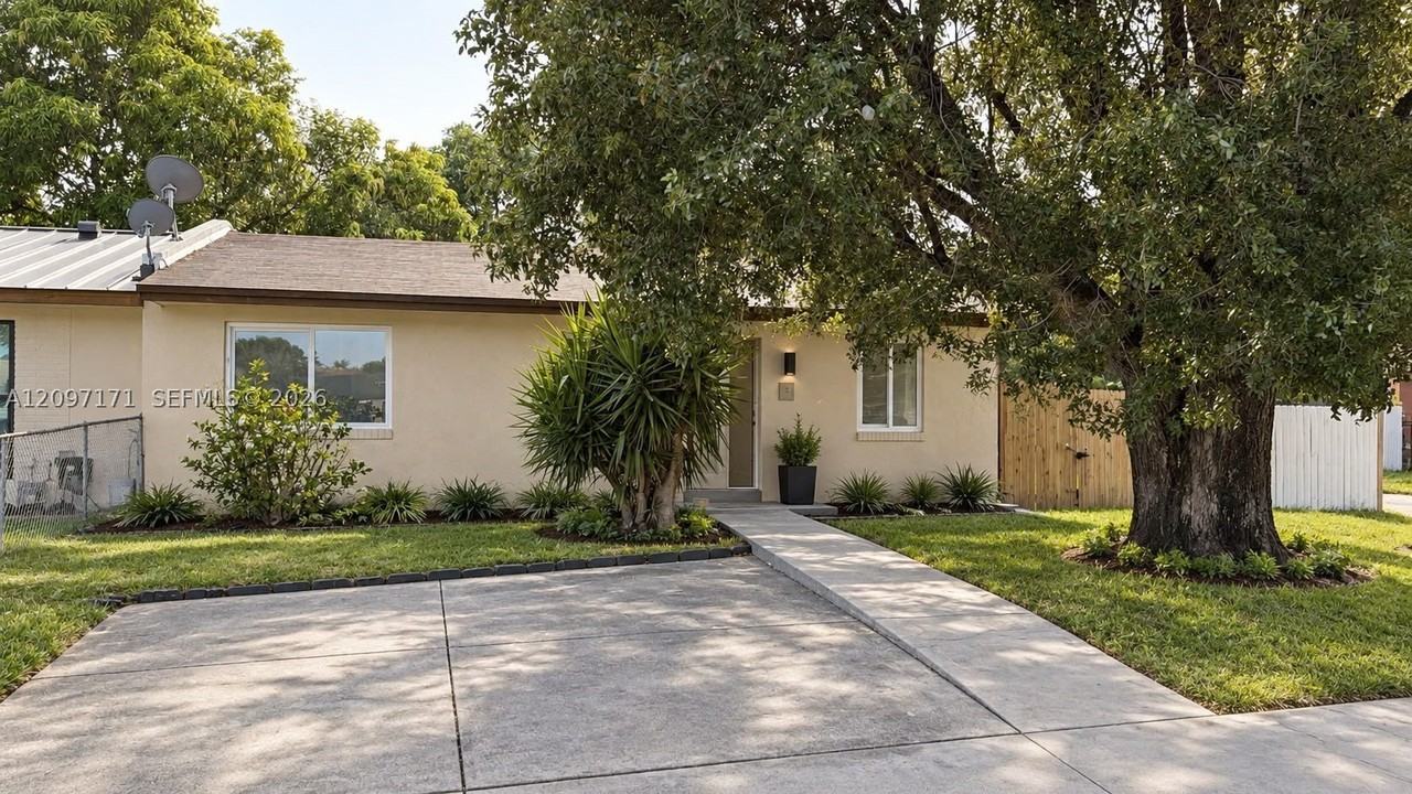 2894 Nw 196th St #2894 - Photo 4 of 17