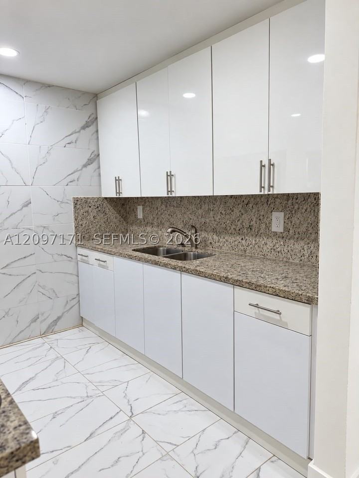 2894 Nw 196th St #2894 - Photo 7 of 17