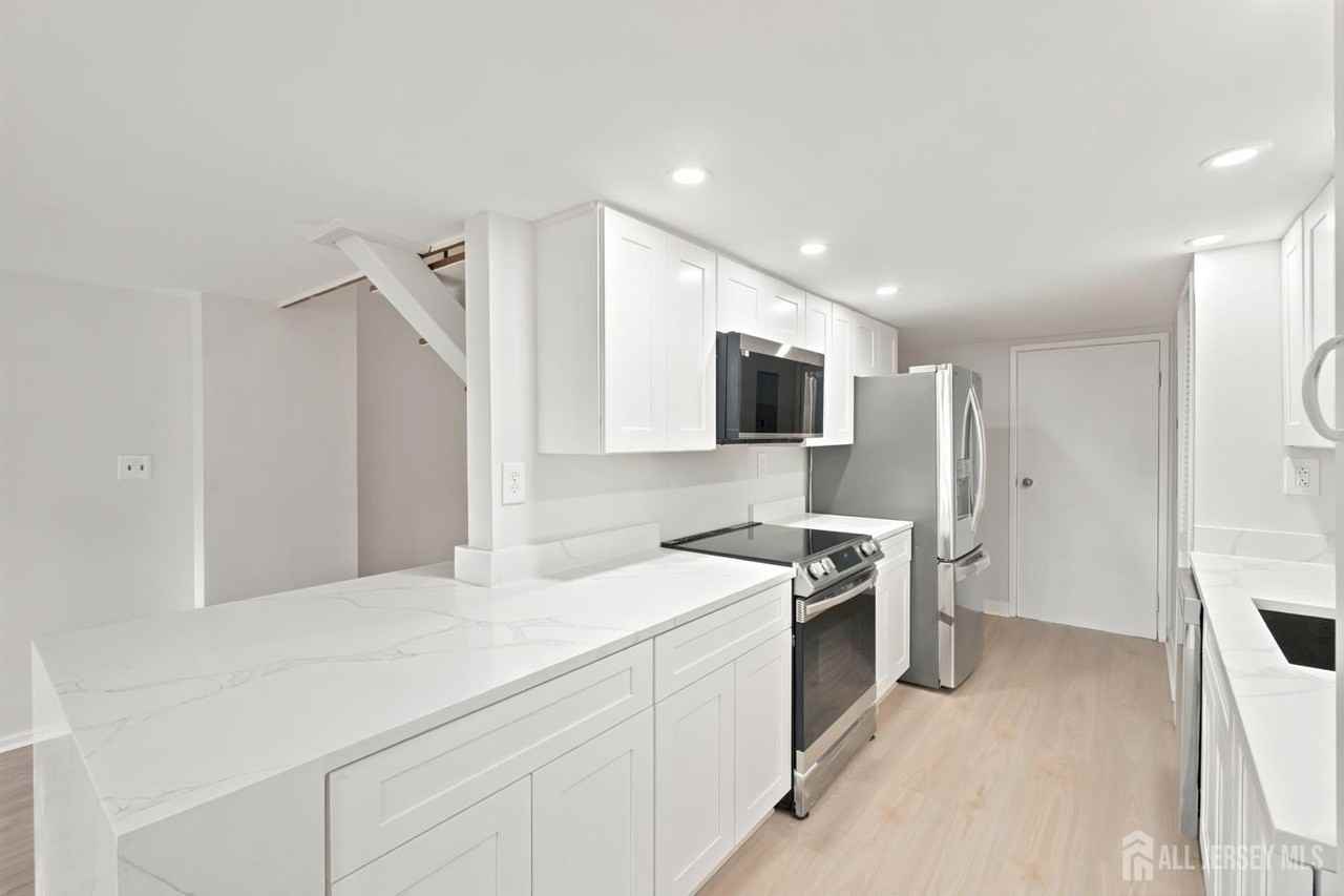 40 Fayette St #37 - Photo 5 of 16
