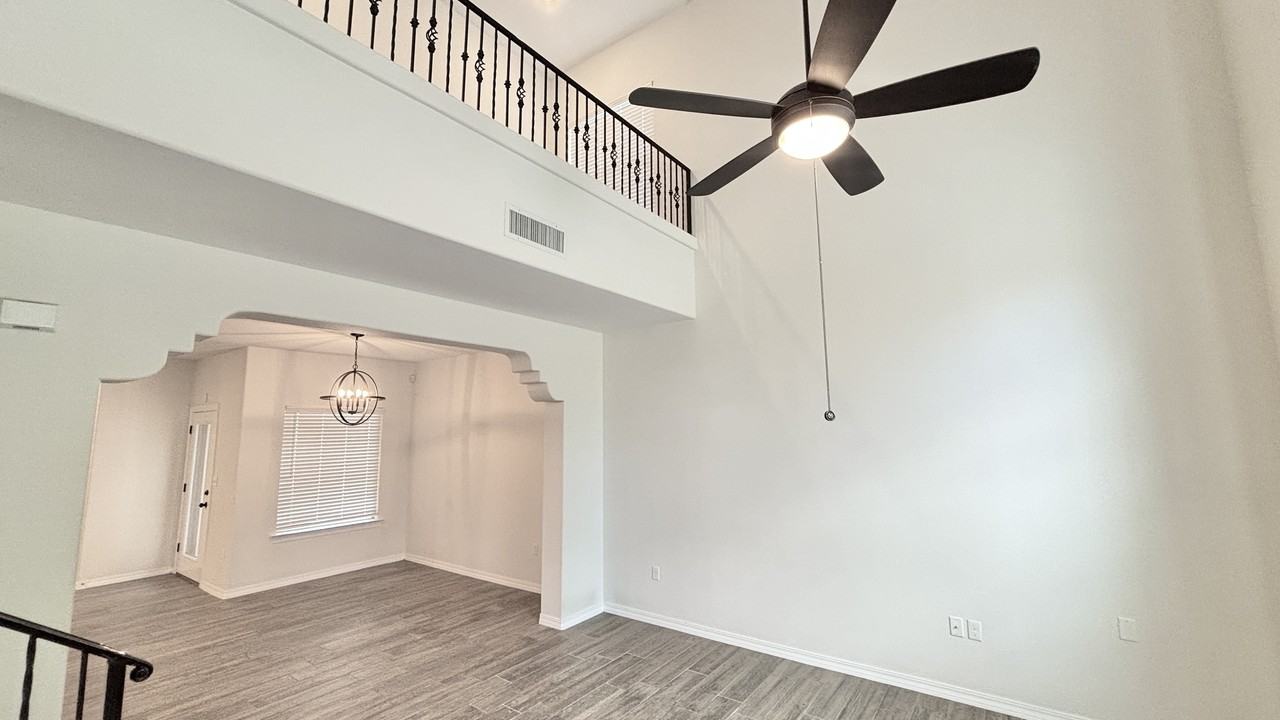 6561 Hoop Street Unit B - Photo 5 of 40