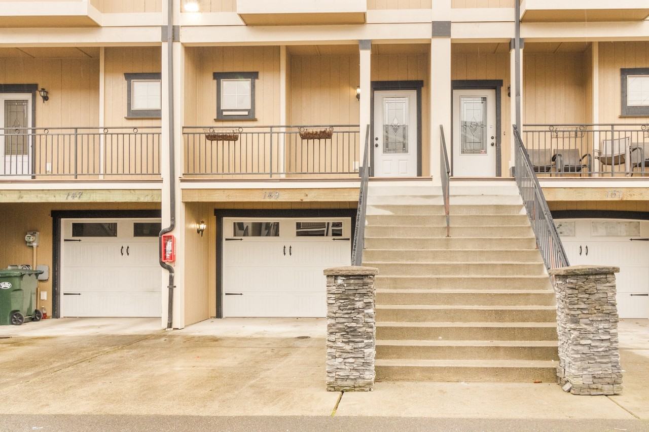 Gravelly Lake Townhomes LLC - Photo 4 of 8