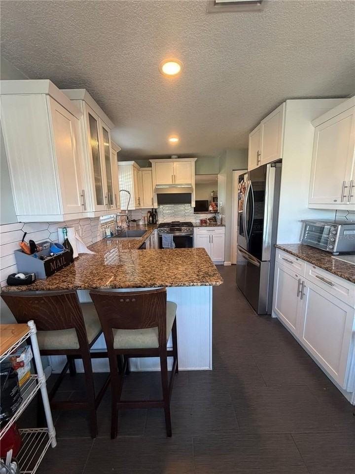 18 Cormorant Ct - Photo 2 of 15