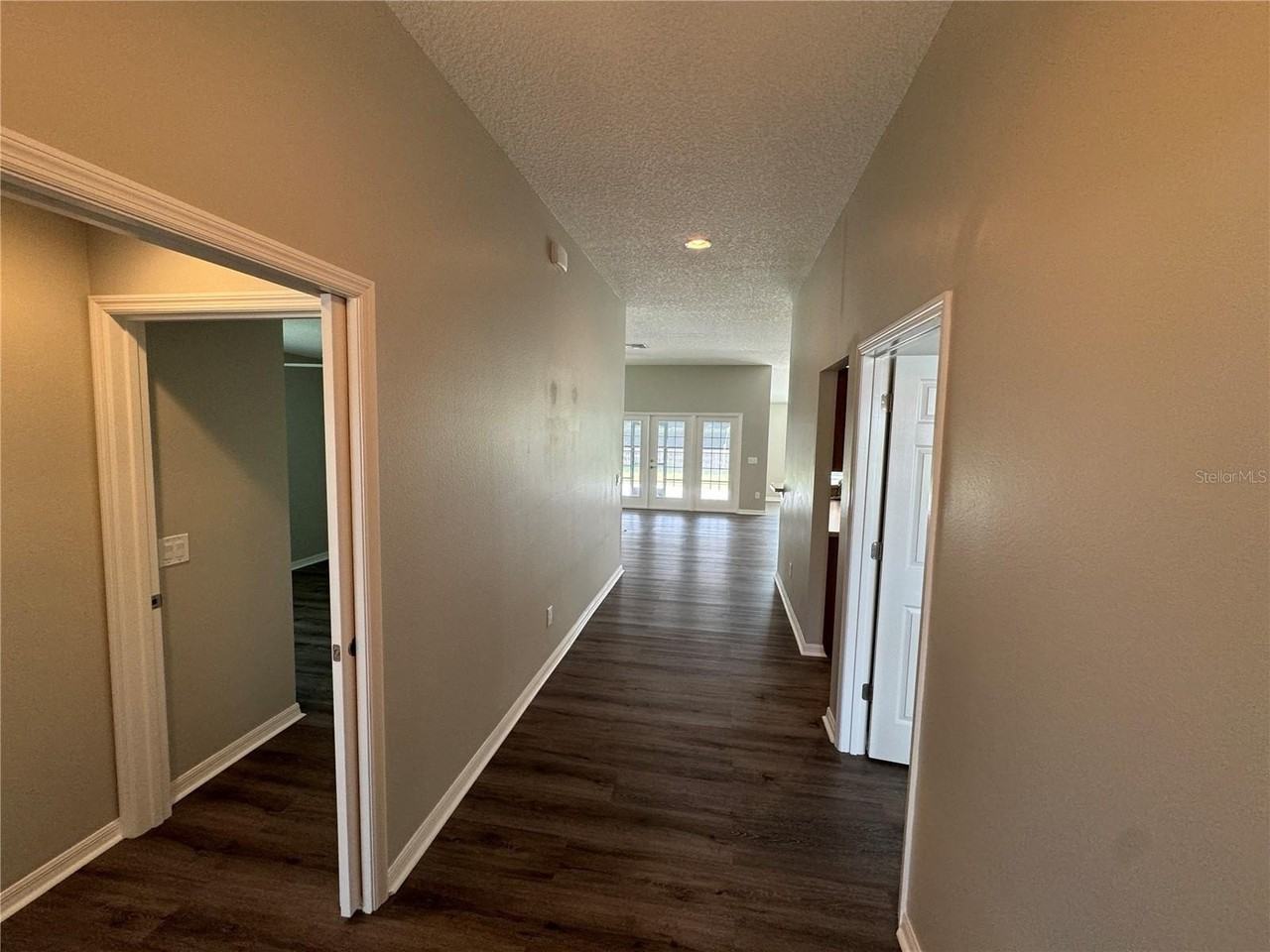 11221 Hess Way - Photo 5 of 23