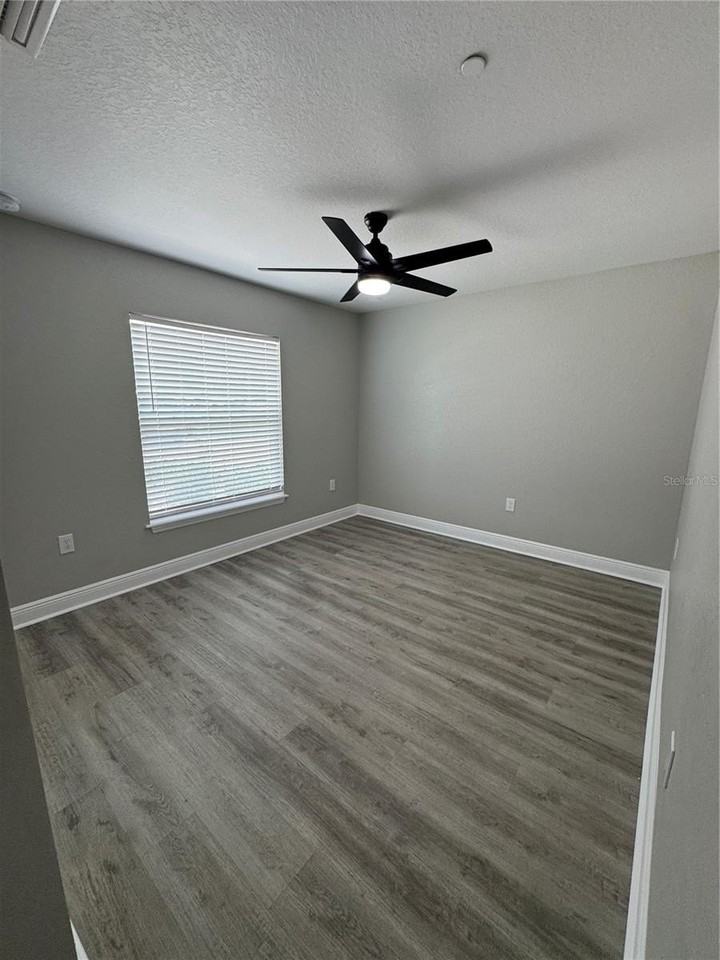 770 N Pleasant Ave - Photo 6 of 11