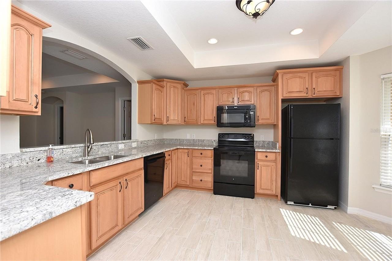 5029 1st St Se - Photo 2 of 43