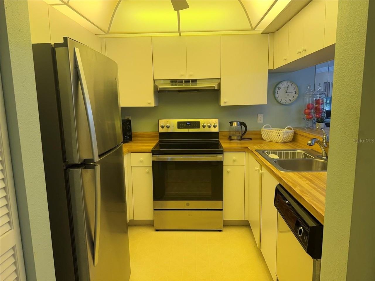 634 Bird Bay Dr E #201 - Photo 7 of 23