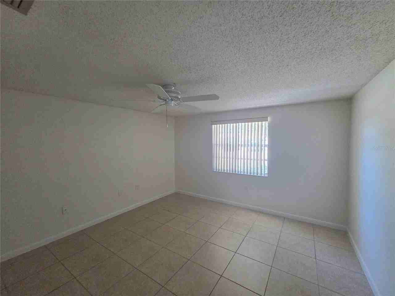 653 Harvey St - Photo 7 of 14