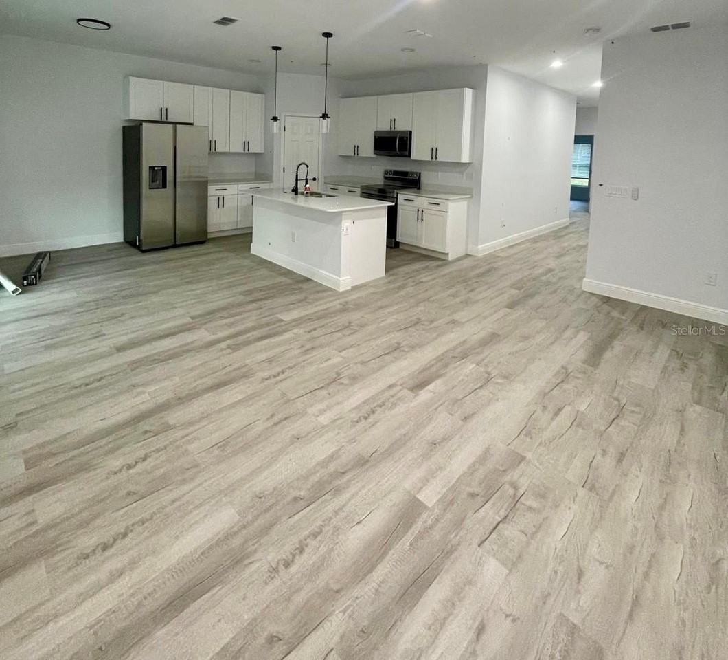 1530 11th Ave - Photo 5 of 8