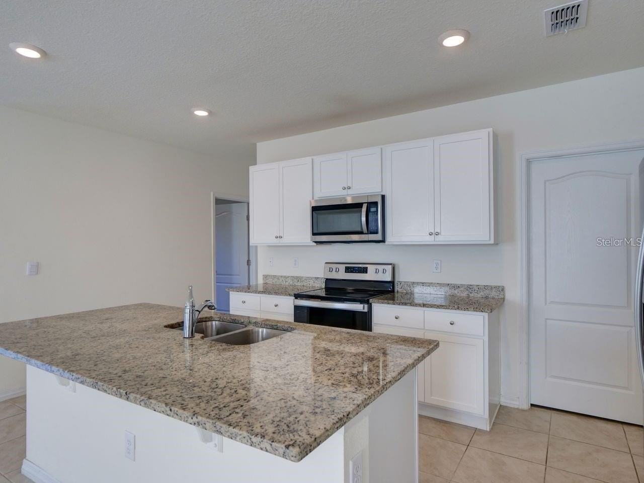 2501 Ribbon Fall Ave - Photo 6 of 35