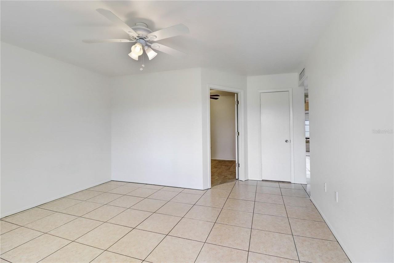 1309 Warwick Ct - Photo 5 of 22