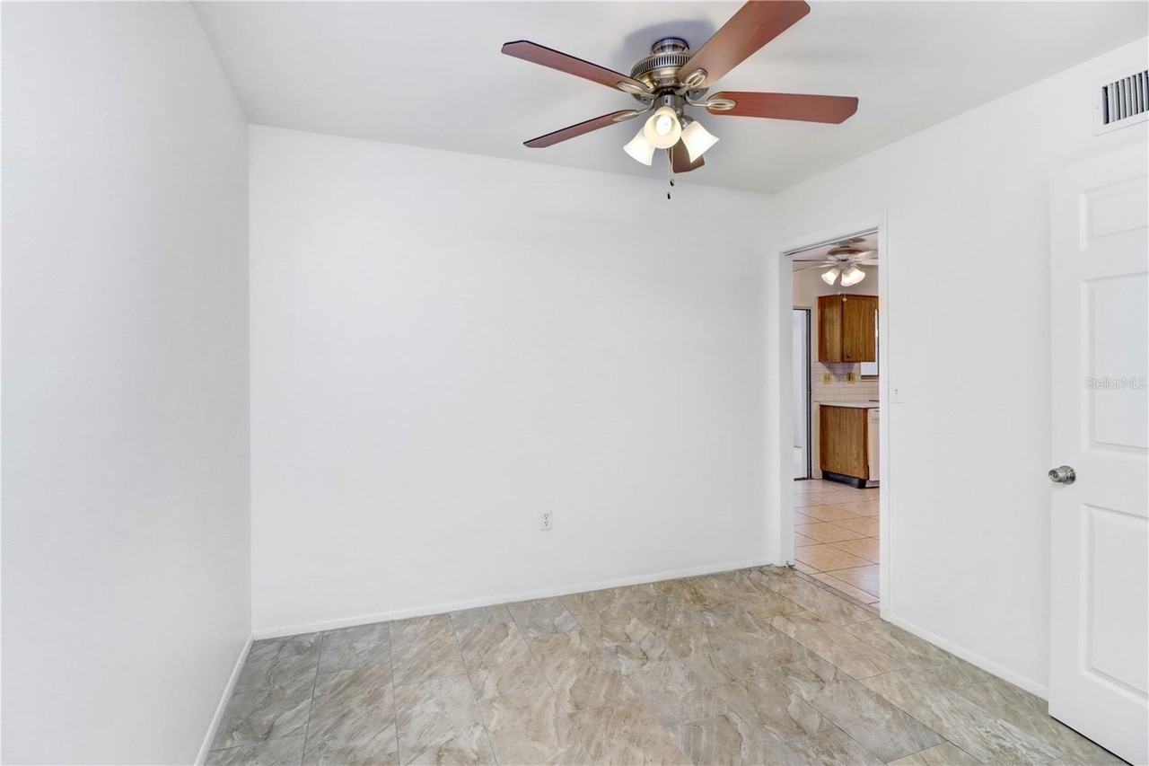 1309 Warwick Ct - Photo 7 of 22