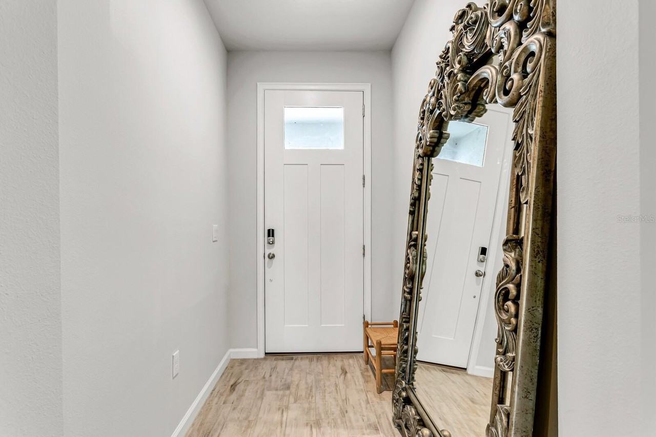 8355 Wildflower Glen Ave - Photo 4 of 34