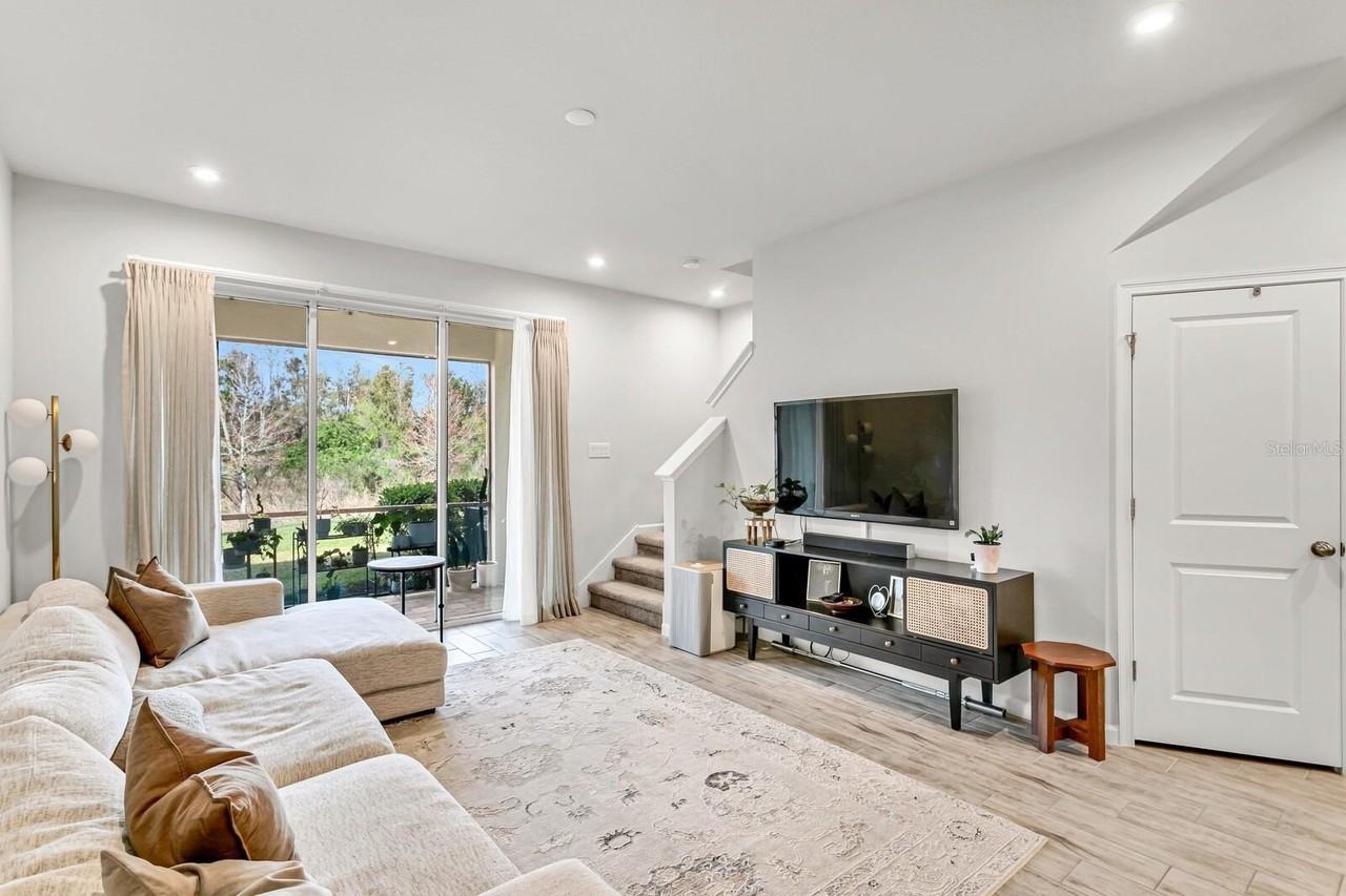 8355 Wildflower Glen Ave - Photo 7 of 34