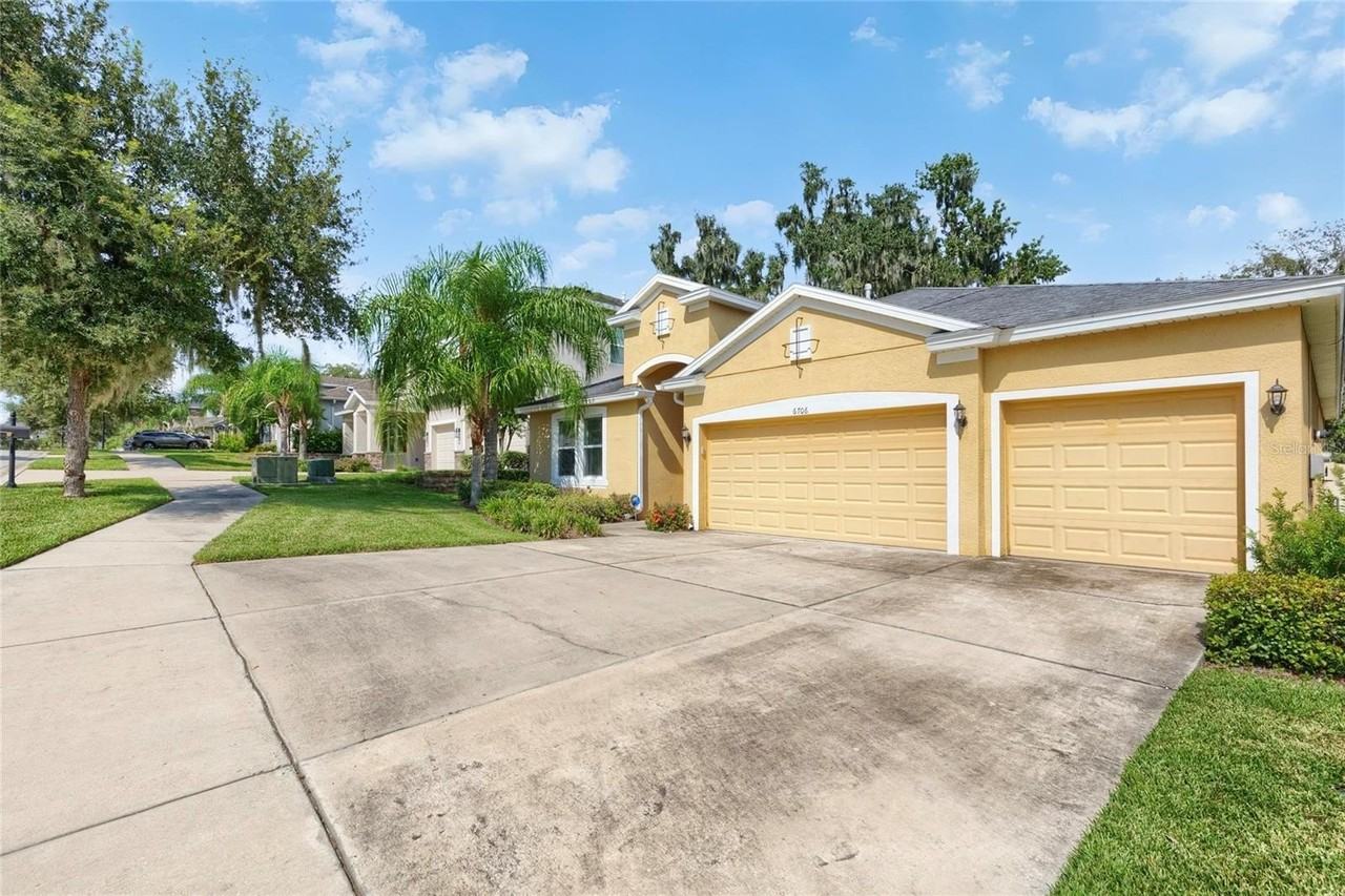 6706 Riverside Bluffs Dr - Photo 3 of 50