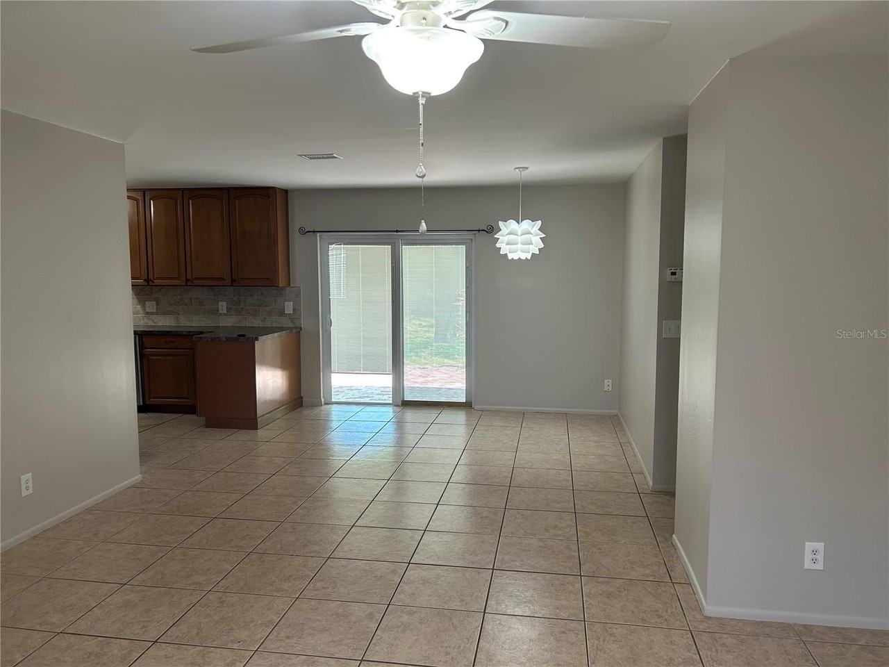 6128 16th Ln Ne - Photo 3 of 21