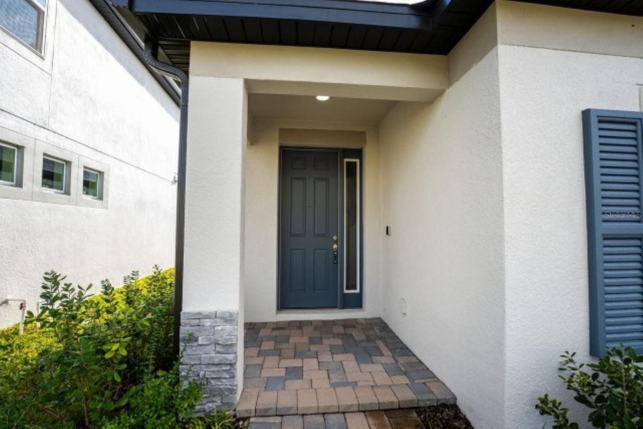 10715 New Morning Dr - Photo 5 of 39