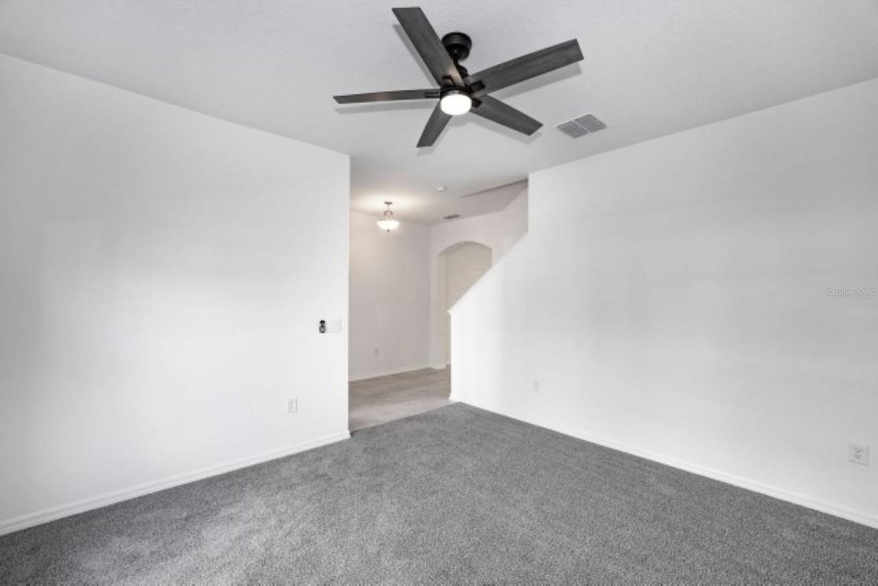 10715 New Morning Dr - Photo 7 of 39