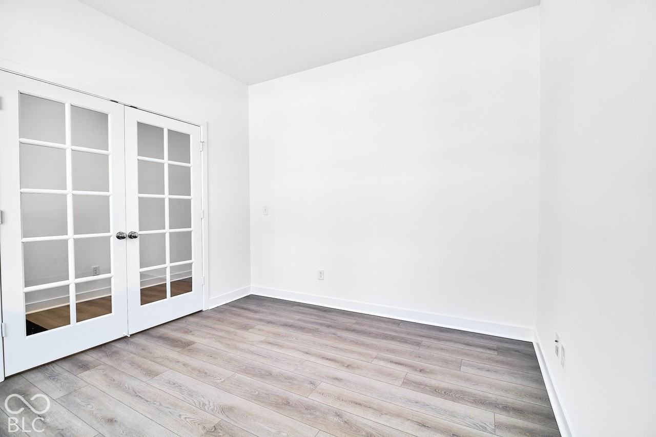 394 Eisenhower St - Photo 6 of 50