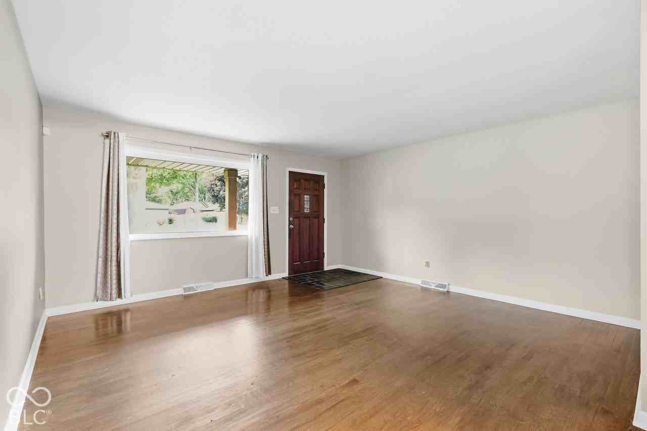 2201 Hogan Dr - Photo 7 of 41