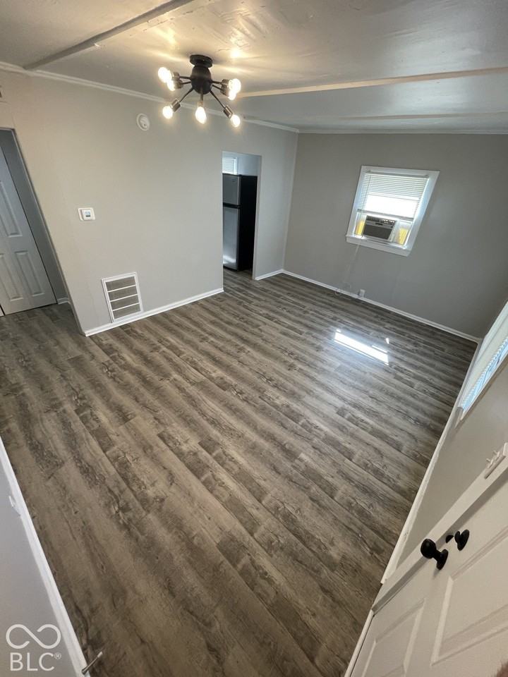 3121 N Temple Ave - Photo 3 of 13