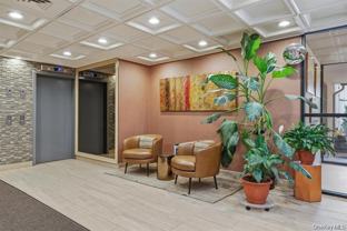 185 W Park Ave #116 - Photo 1 of 1