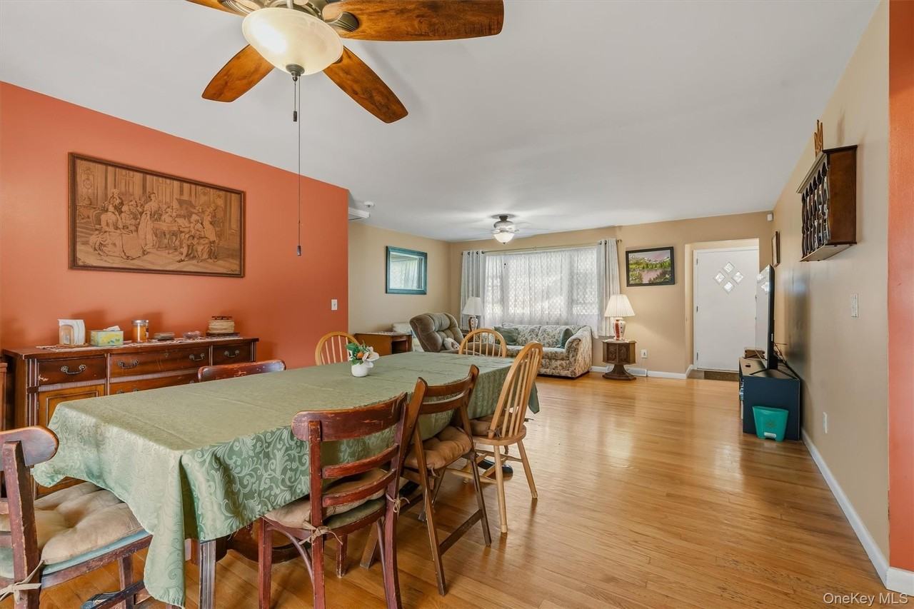 3 Allerton Ave - Photo 7 of 33
