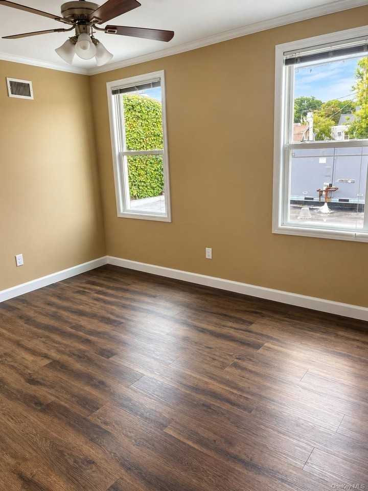 132 Main St #A - Photo 6 of 9