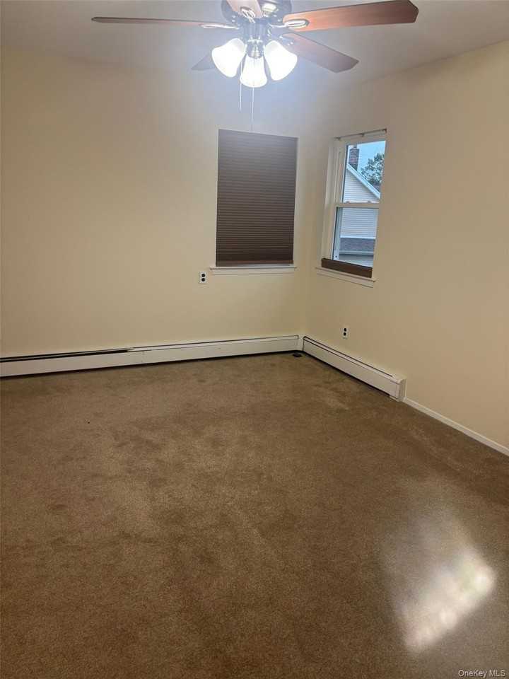 115 Park Ave #A - Photo 3 of 6