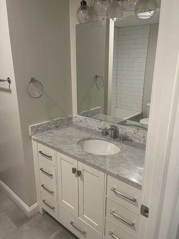 135 Havre St #1 - Photo 4 of 10