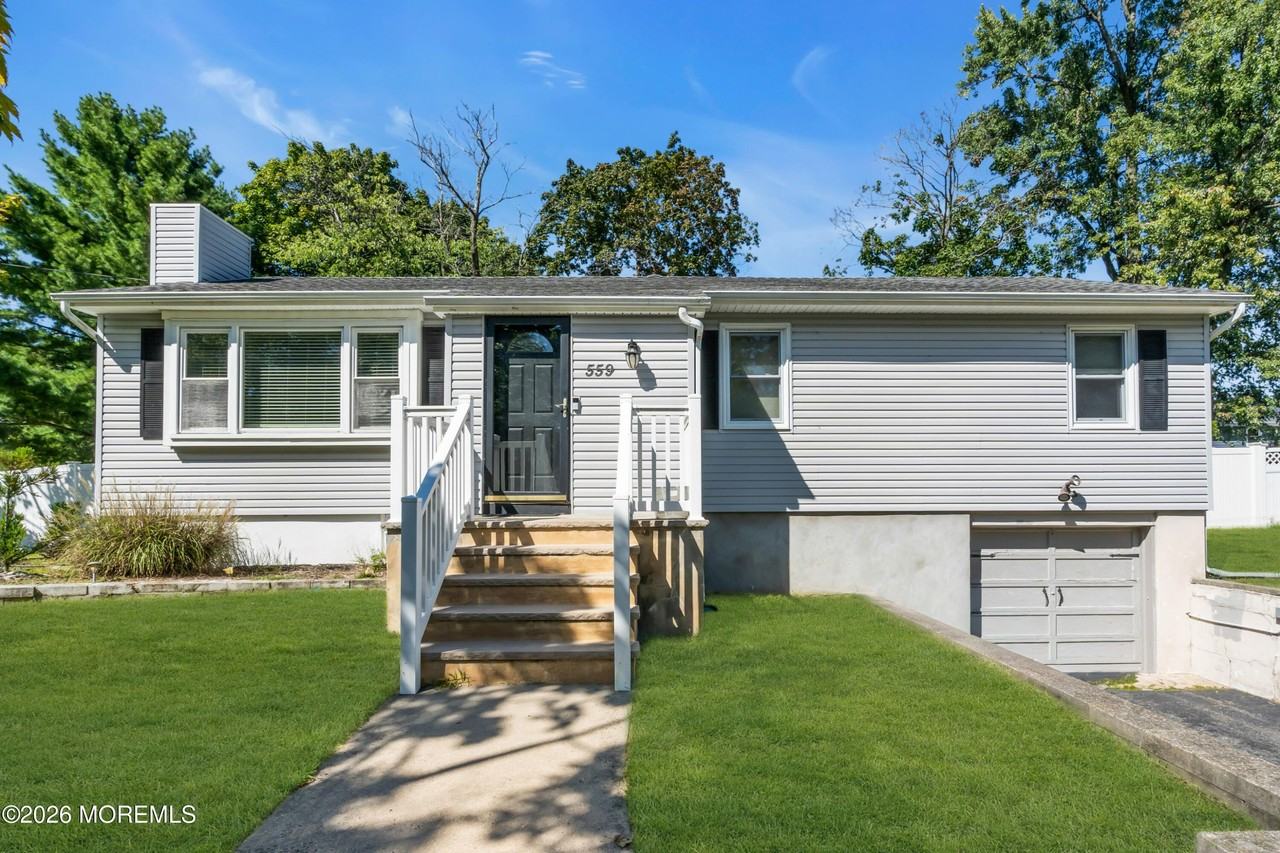 559 Dow Ave