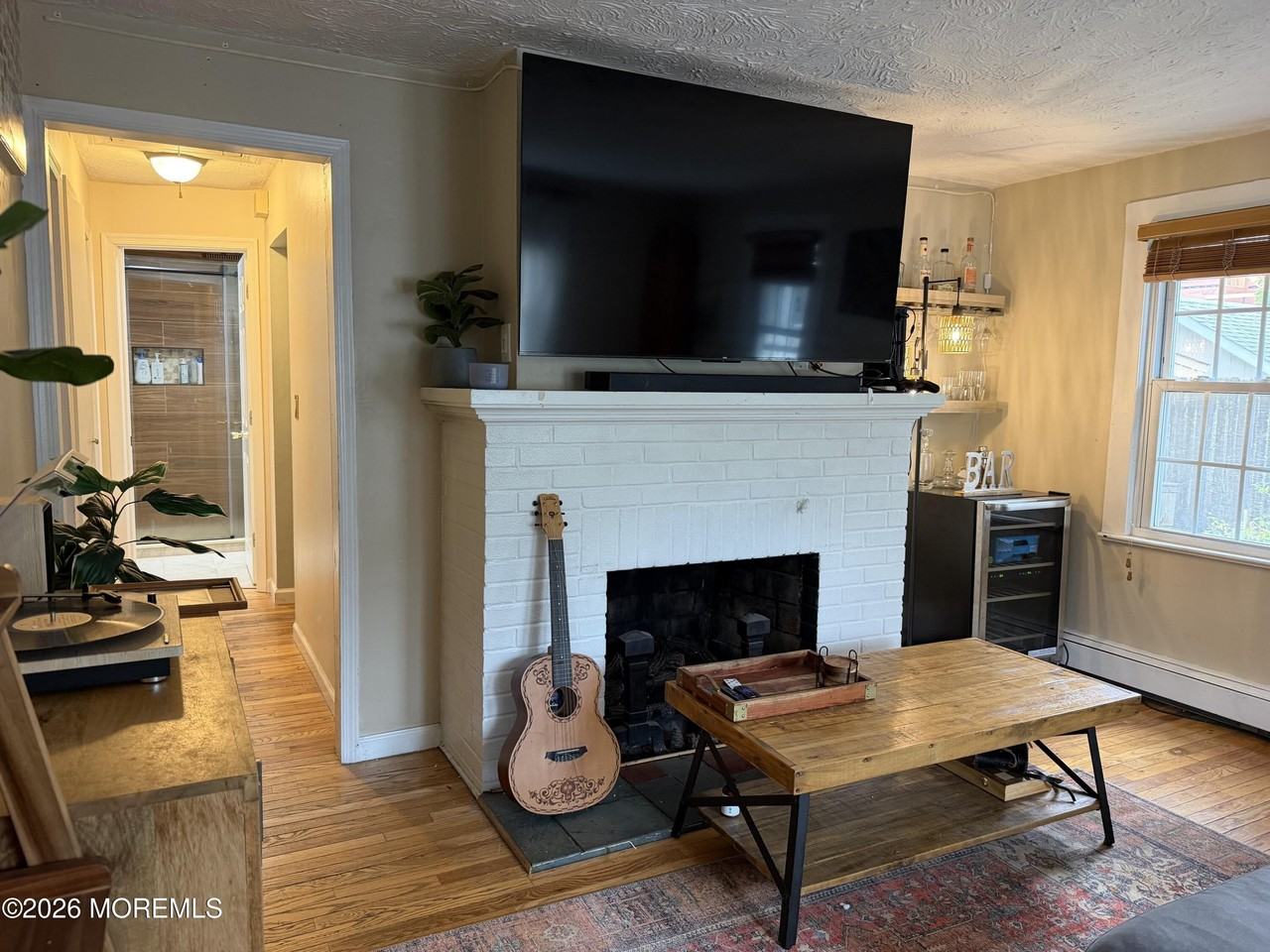 805 Dudley Ln - Photo 6 of 20