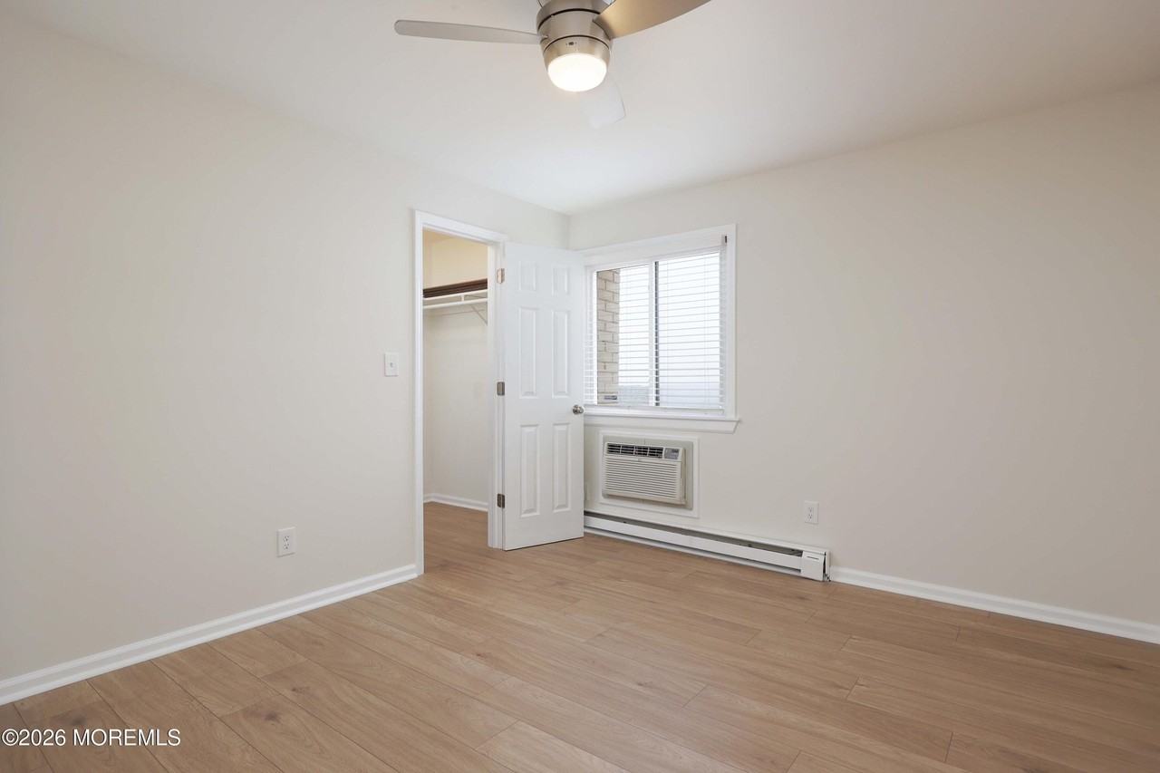 330 Shore Drive #F6 - Photo 4 of 30