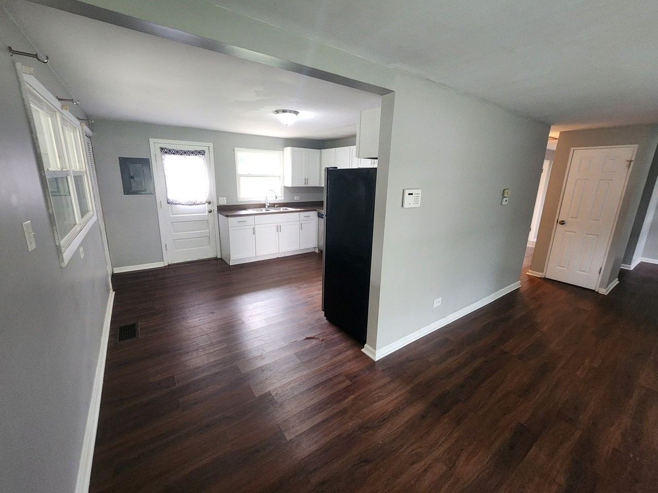 17950 Michael Ave - Photo 7 of 25