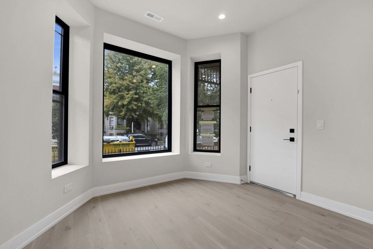 3641 N Wilton Ave #1 - Photo 6 of 34