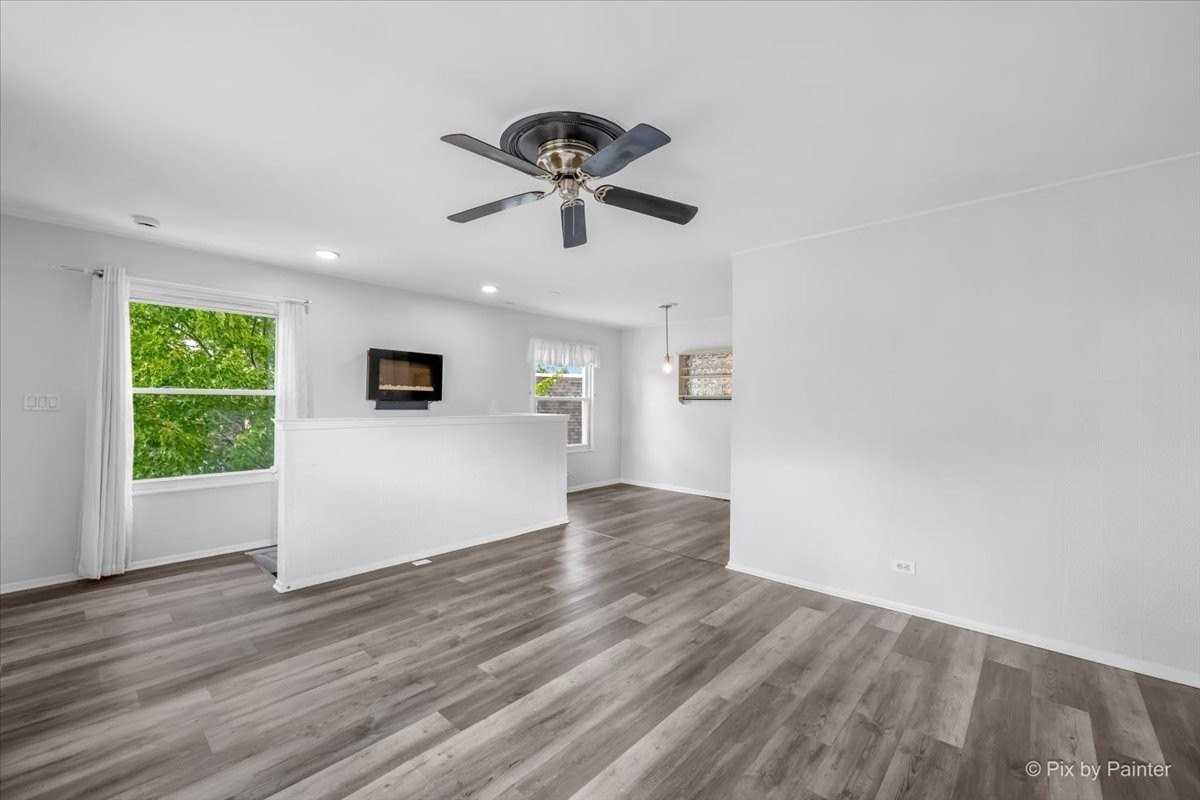 764 Gloucester Dr #764 - Photo 5 of 24