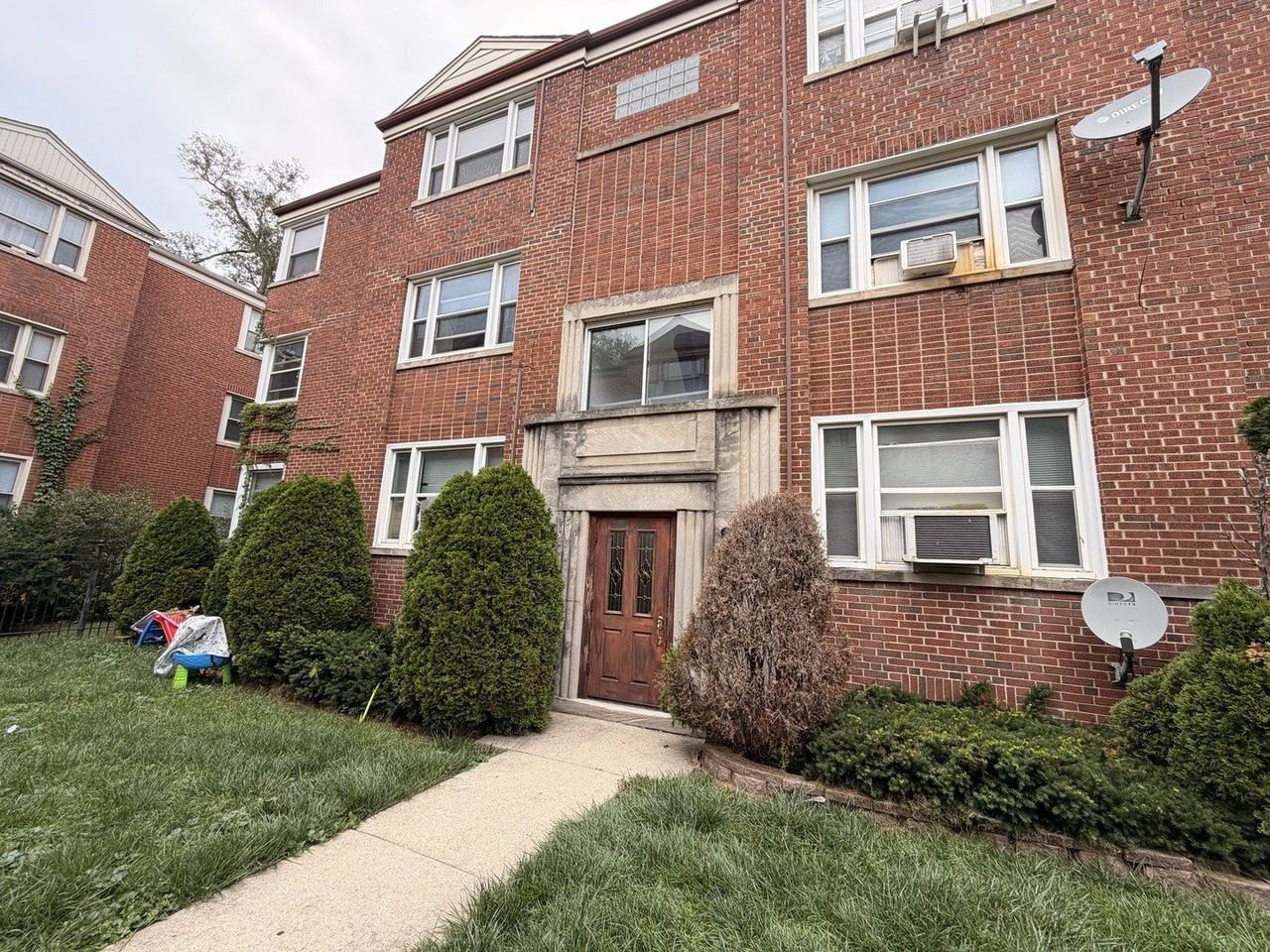 1516 N Harlem Ave #3W - Photo 2 of 8