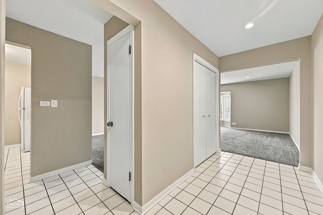 2600 Windsor Mall #3E - Photo 5 of 23