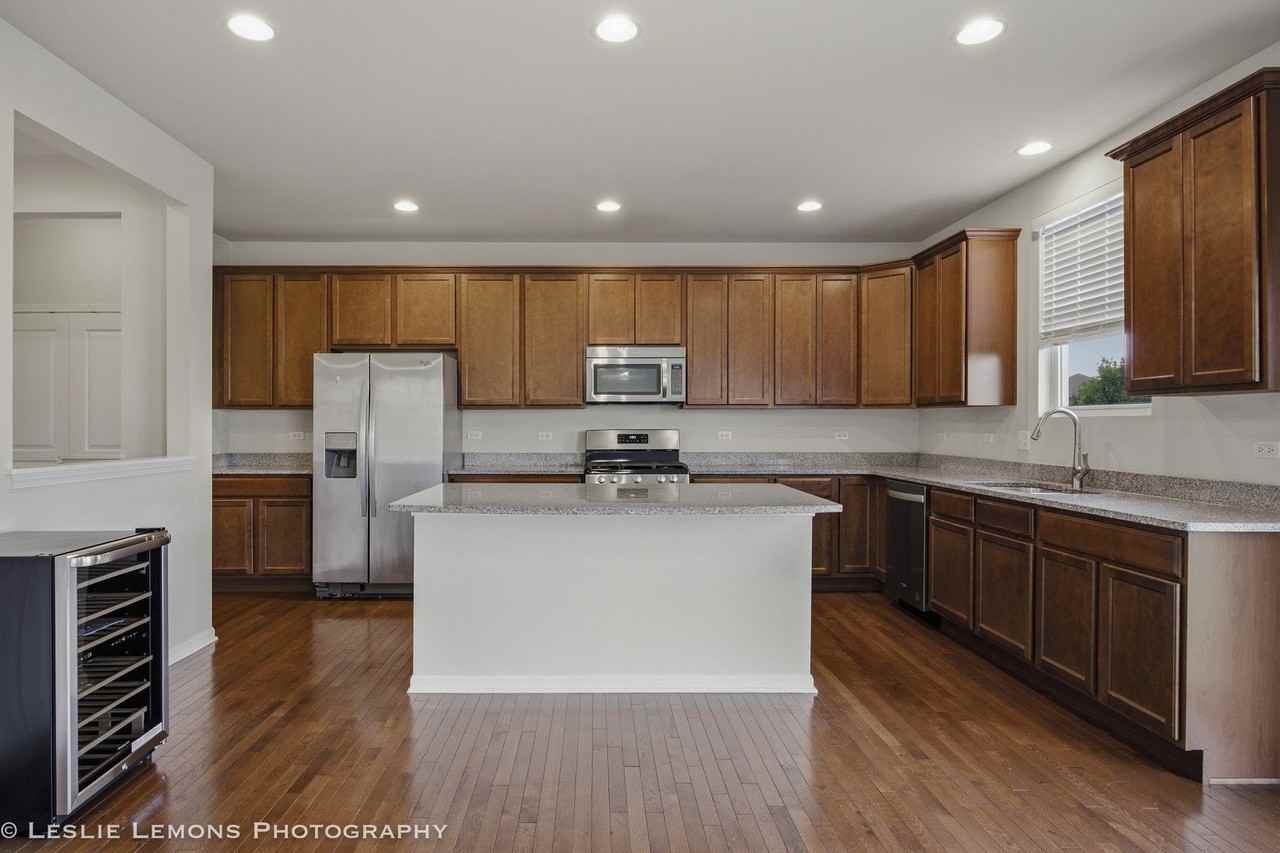 4212 Fraser Cir - Photo 5 of 25