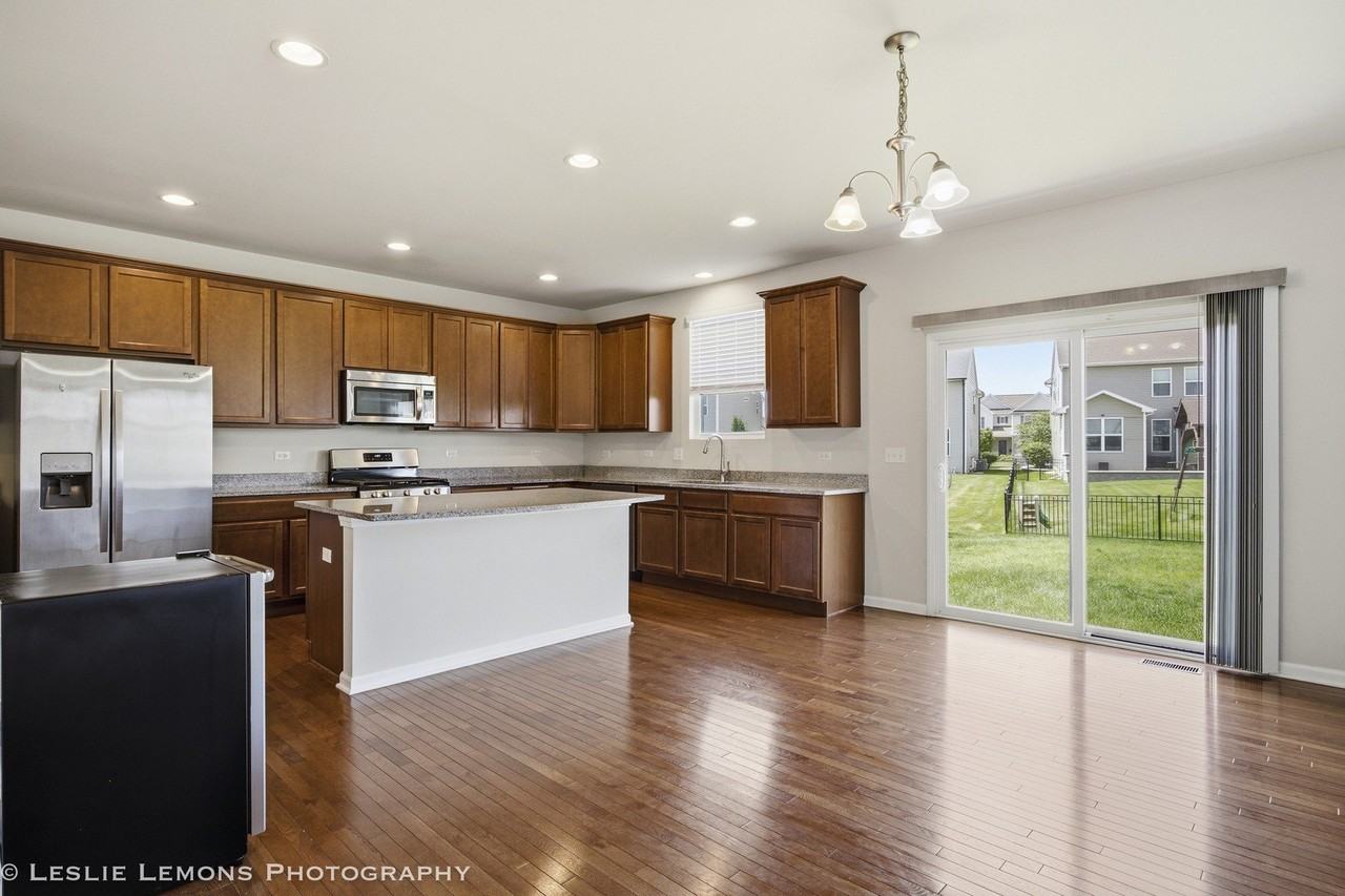 4212 Fraser Cir - Photo 6 of 25