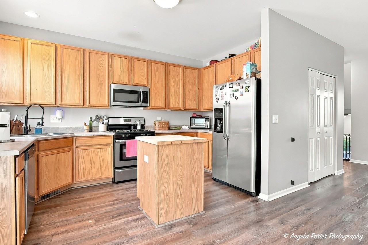 1693 W Turtle Creek Ln #1693 - Photo 4 of 12