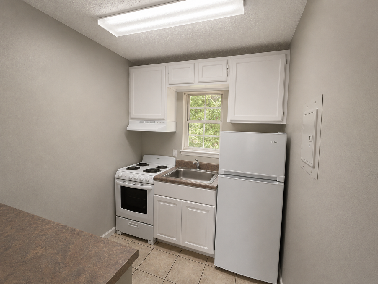 Garland Studio Apartments - Photo 4 of 13