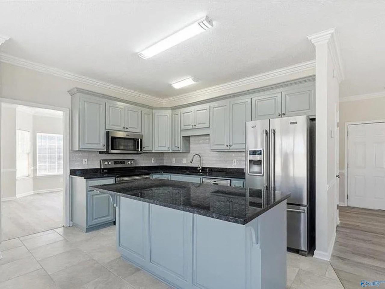 325 Bradford Farms Dr - Photo 3 of 11