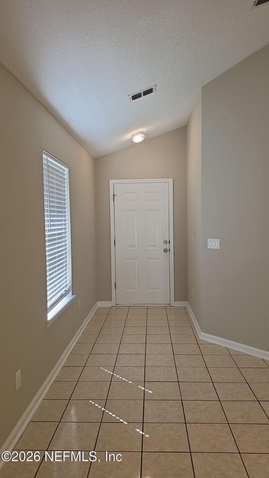 1063 Moosehead Dr - Photo 6 of 14