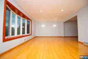 featured image of 0-09 28th St