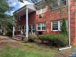 featured image of 666 Ringwood Ave #14